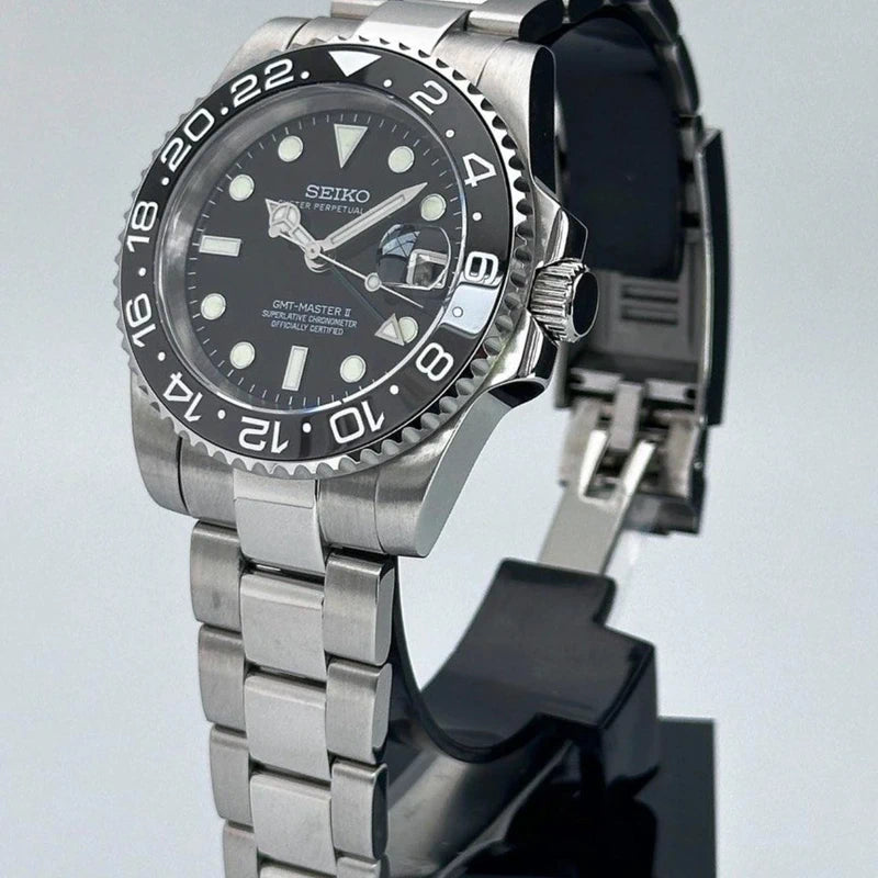40mm Bruce Wayne GMT | Black Automatic Watch