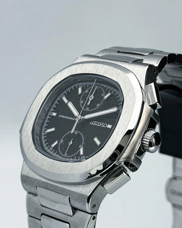 40mm Black Quartz Chronograph | Nautilus VK67